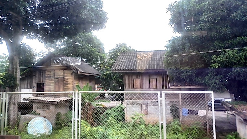 Train de Prachuap à Surat